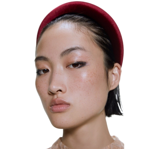Zara Accessories - *SOLD* Zara Red Velvet Hair Headband - One Size